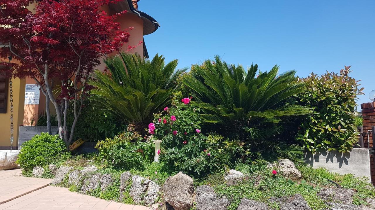 B&B Villa Giulia Дезенцано-дель-Гарда Экстерьер фото