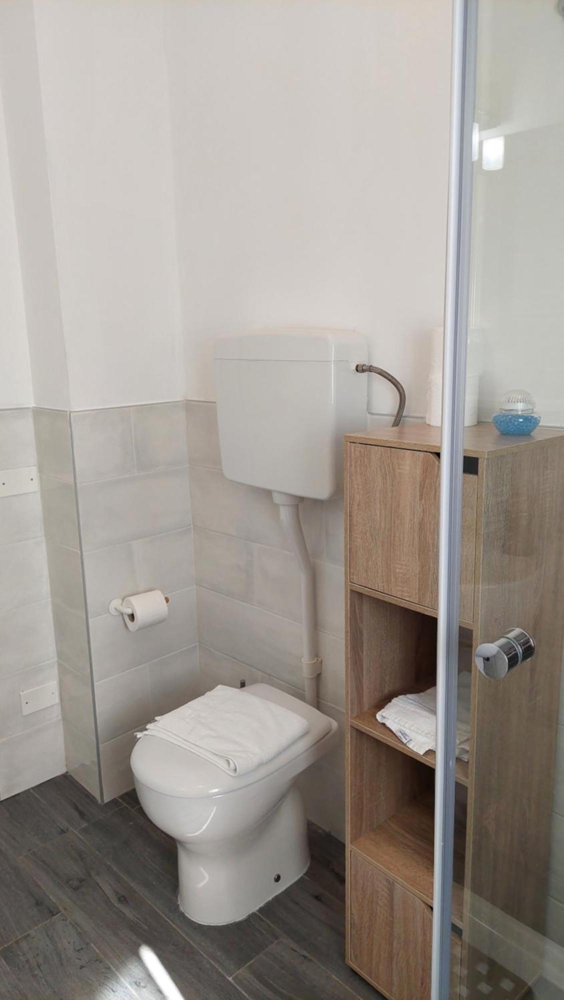 B&B Villa Giulia Дезенцано-дель-Гарда Экстерьер фото