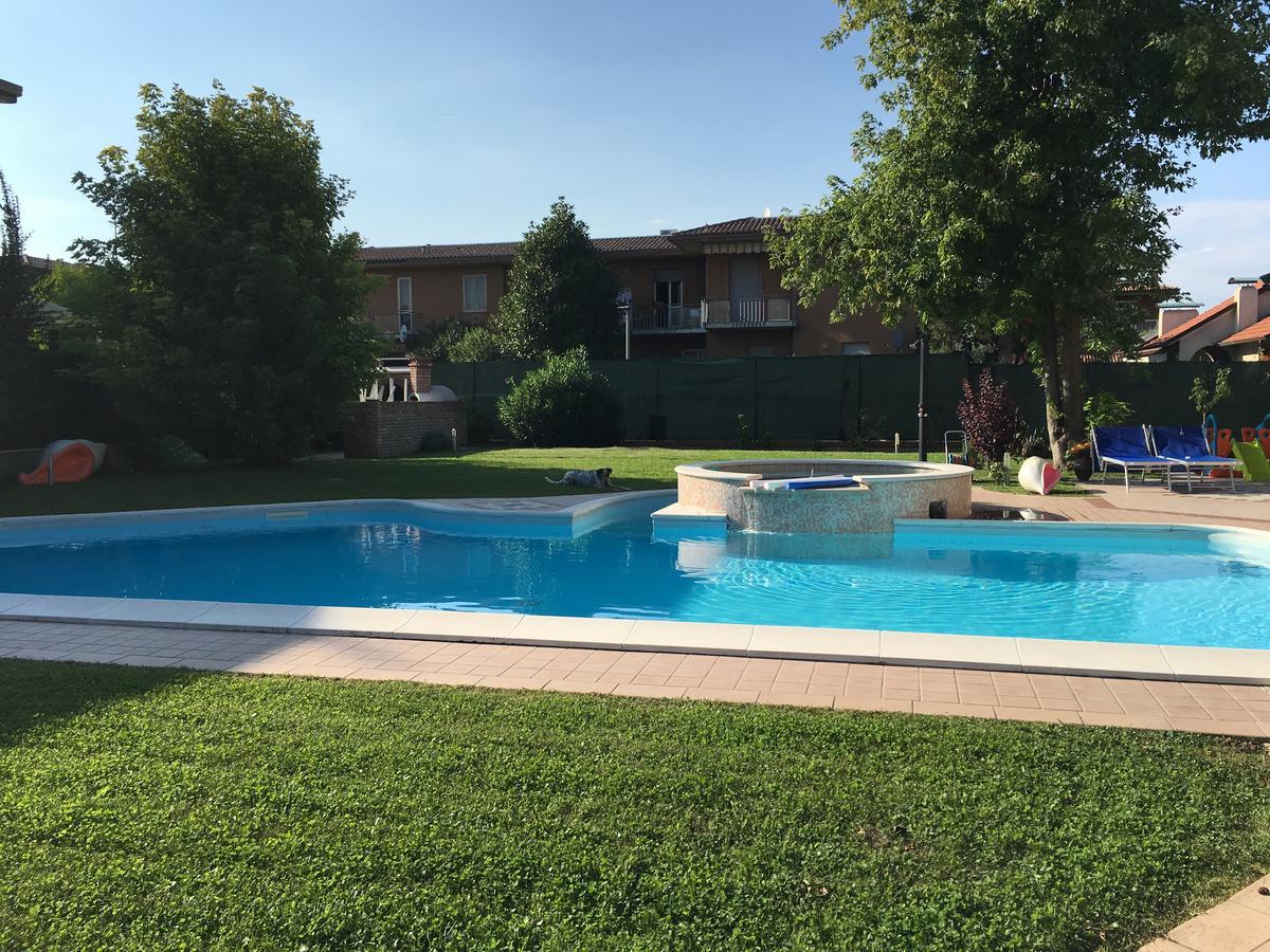 B&B Villa Giulia Дезенцано-дель-Гарда Экстерьер фото