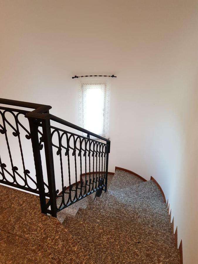 B&B Villa Giulia Дезенцано-дель-Гарда Экстерьер фото