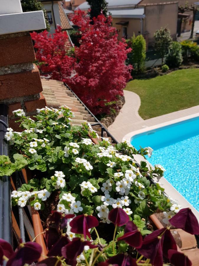 B&B Villa Giulia Дезенцано-дель-Гарда Экстерьер фото